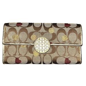 Coach Vintage Logo Long Tri-Fold Khaki Gold w/ red Hearts Canvas Wallet129